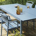 Linear Steel Table 140 CM från Vålamagasinet Matbord utemöbler, Muuto, Image-2