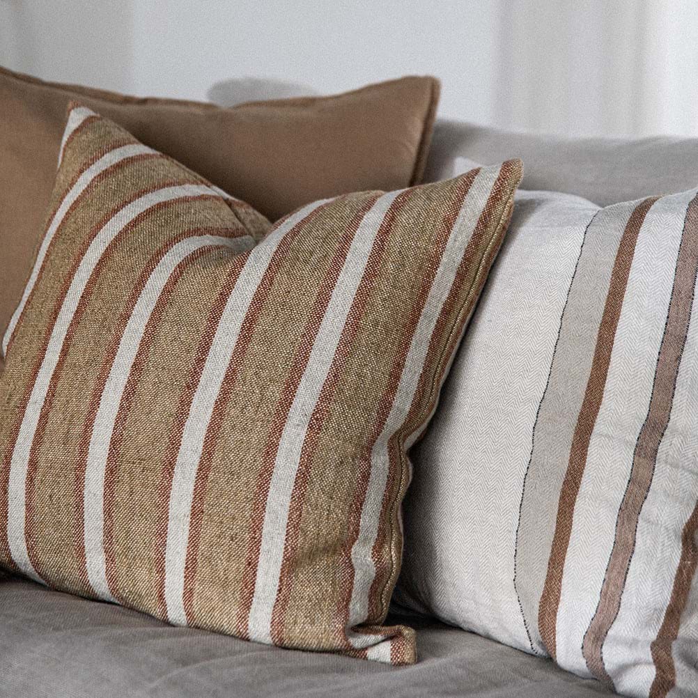 Maurice Cushion Cover 50x50 från Vålamagasinet Prydnadskuddar, Tell Me More, Image-3