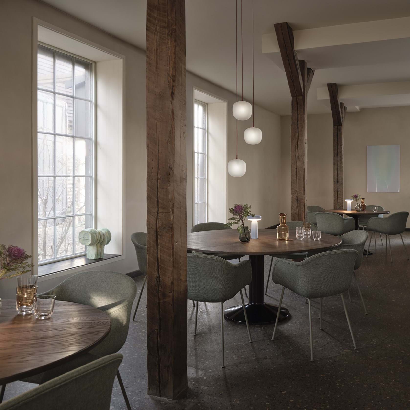 Midst Table Ø 160cm från Vålamagasinet Matbord, Muuto, Image-4