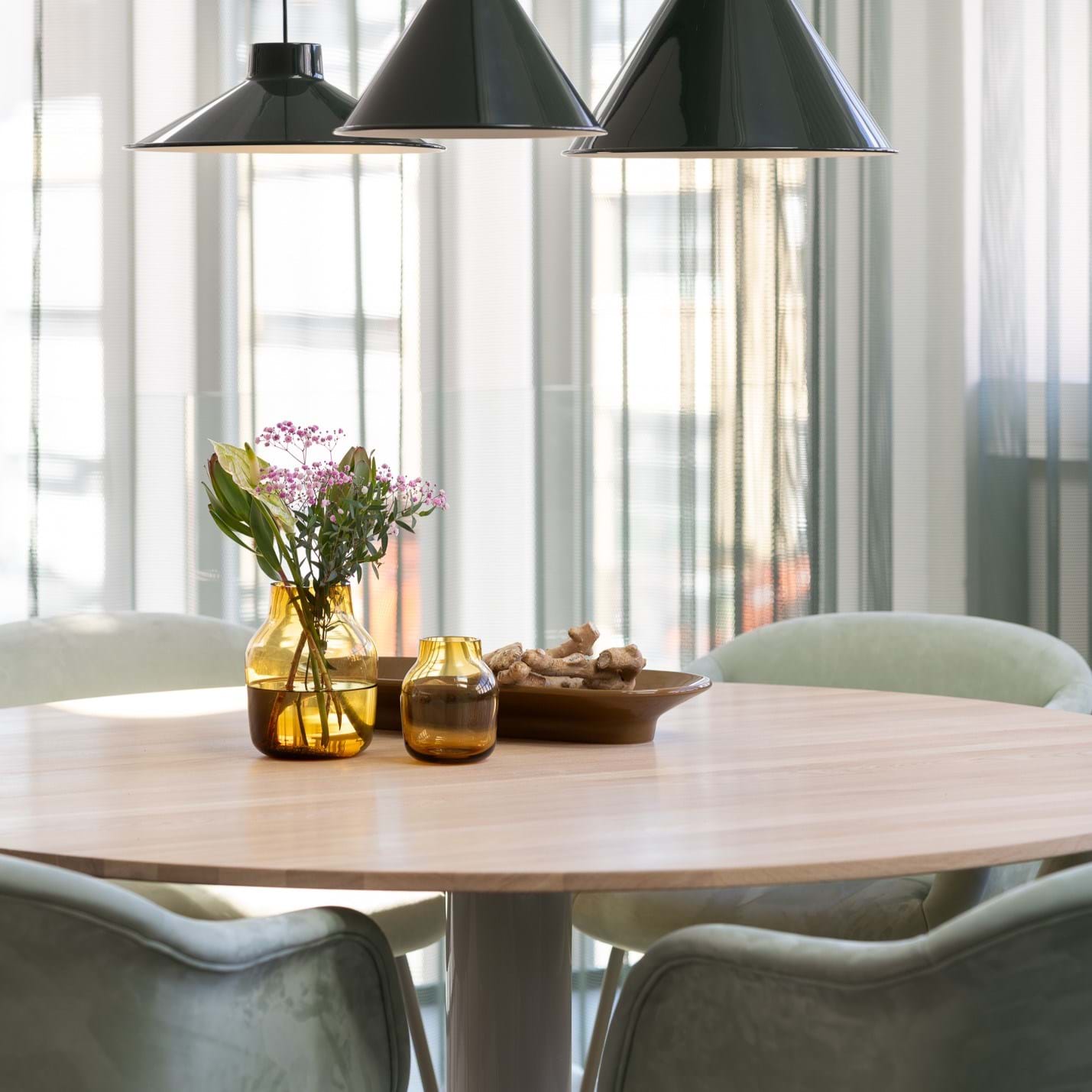 Silent Vase Ø15cm från Vålamagasinet Krukor och vaser, Muuto, Image-11