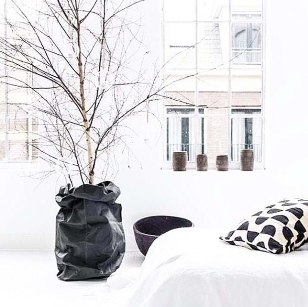 Paper Bag XL från Vålamagasinet Krukor och vaser, Uashmama, Image-3