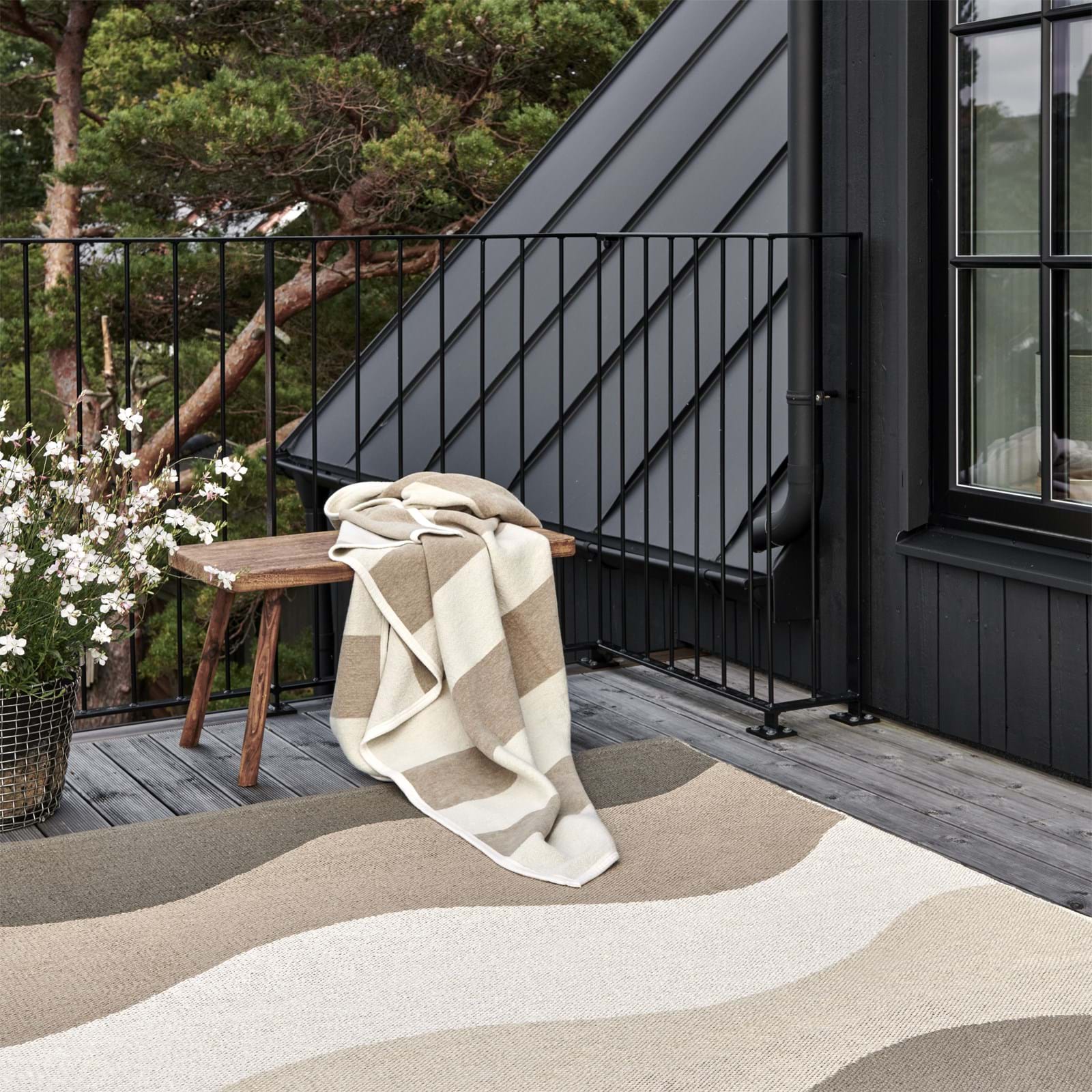 Urvi 70x200 cm från Vålamagasinet Plastmattor, Pappelina, Image-3