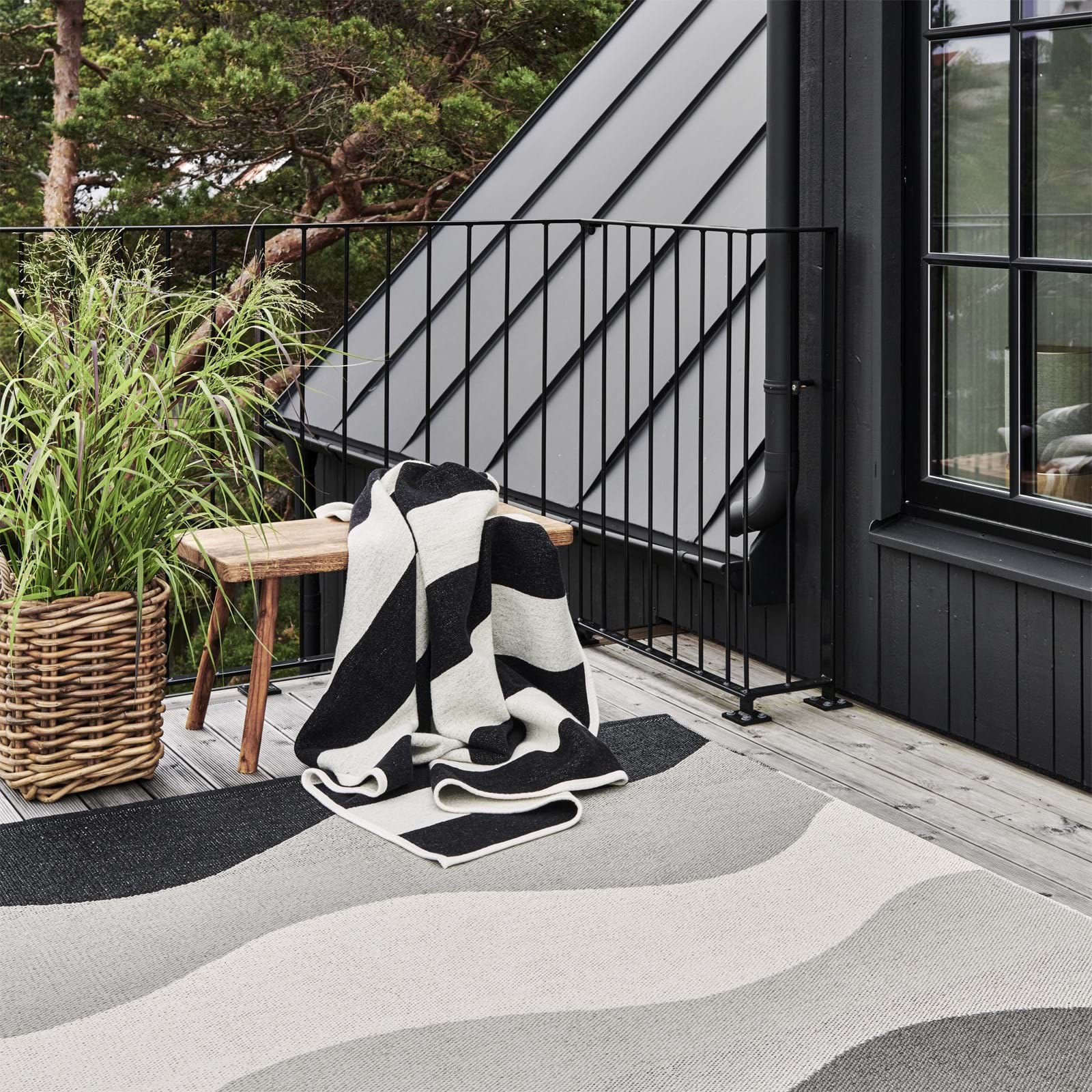 Urvi 70x300 cm från Vålamagasinet Plastmattor, Pappelina, Image-2