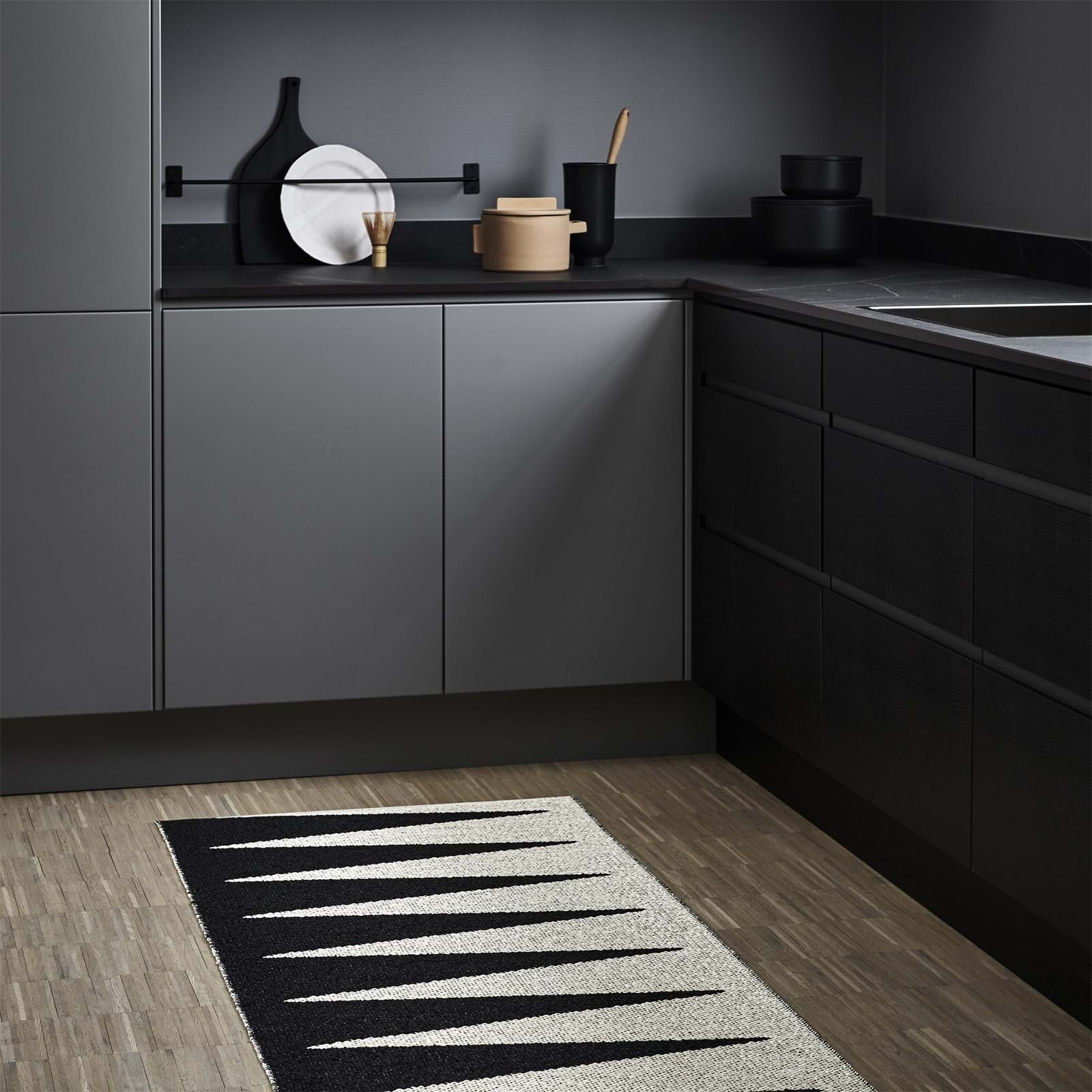 Vivi 70x250 cm från Vålamagasinet Plastmattor, Pappelina, Image-2