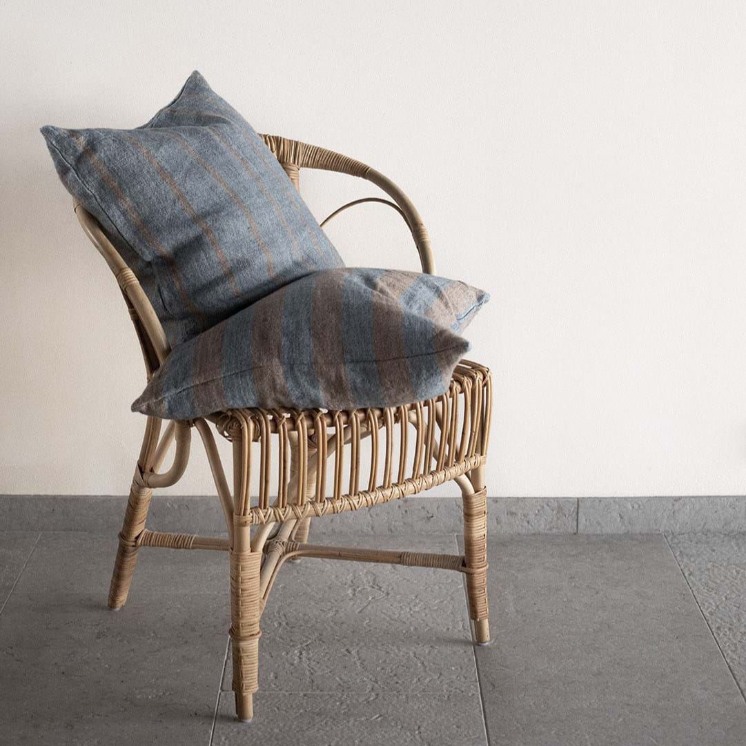 Melvin Cushion Cover 50x50 från Vålamagasinet Prydnadskuddar, Tell Me More, Image-2