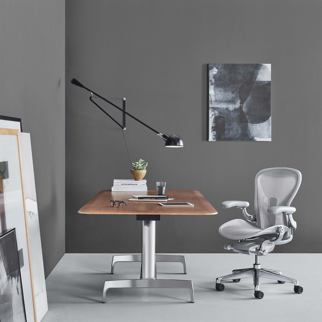 Aeron Re-Mastered Mineral/Blankpolerat från Vålamagasinet Skrivbordsstolar, Herman Miller, Image-2
