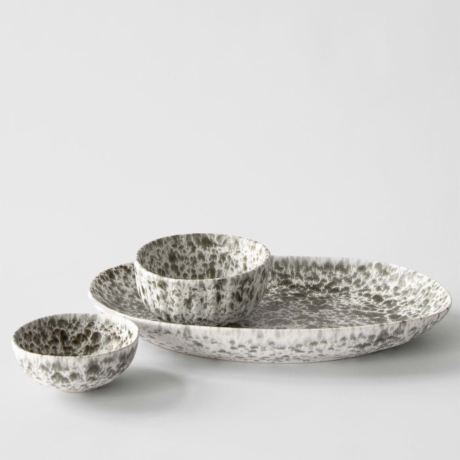 Rivoli Serving Plate från Vålamagasinet Skålar och serveringsfat, Tell Me More, Image-3