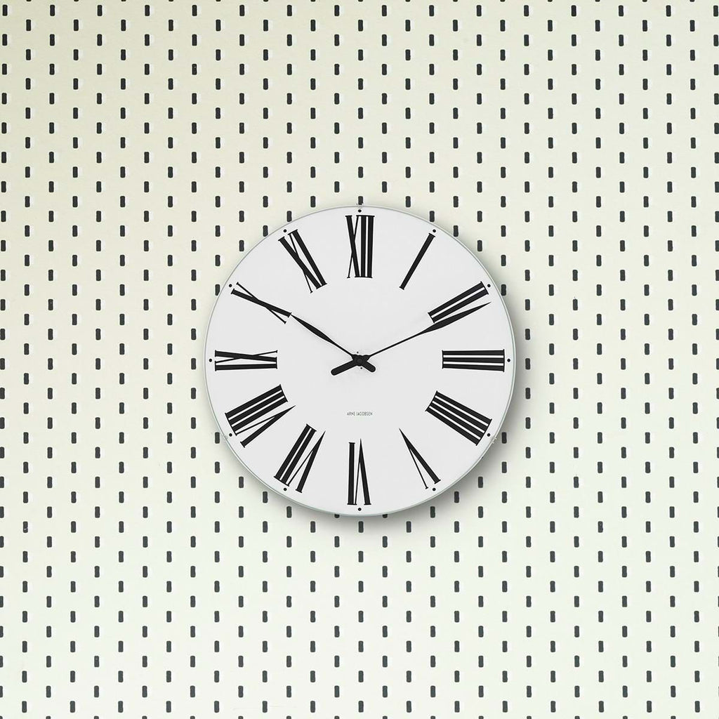 AJ Roman Wallclock från Vålamagasinet Klockor, Arne Jacobsen Tableclock, Image-3