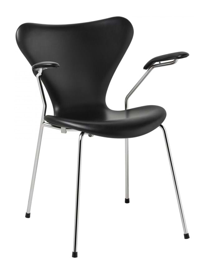 Sjuan 3207 Karmstol Helklädd från Vålamagasinet Matstolar, Fritz Hansen, Image-1
