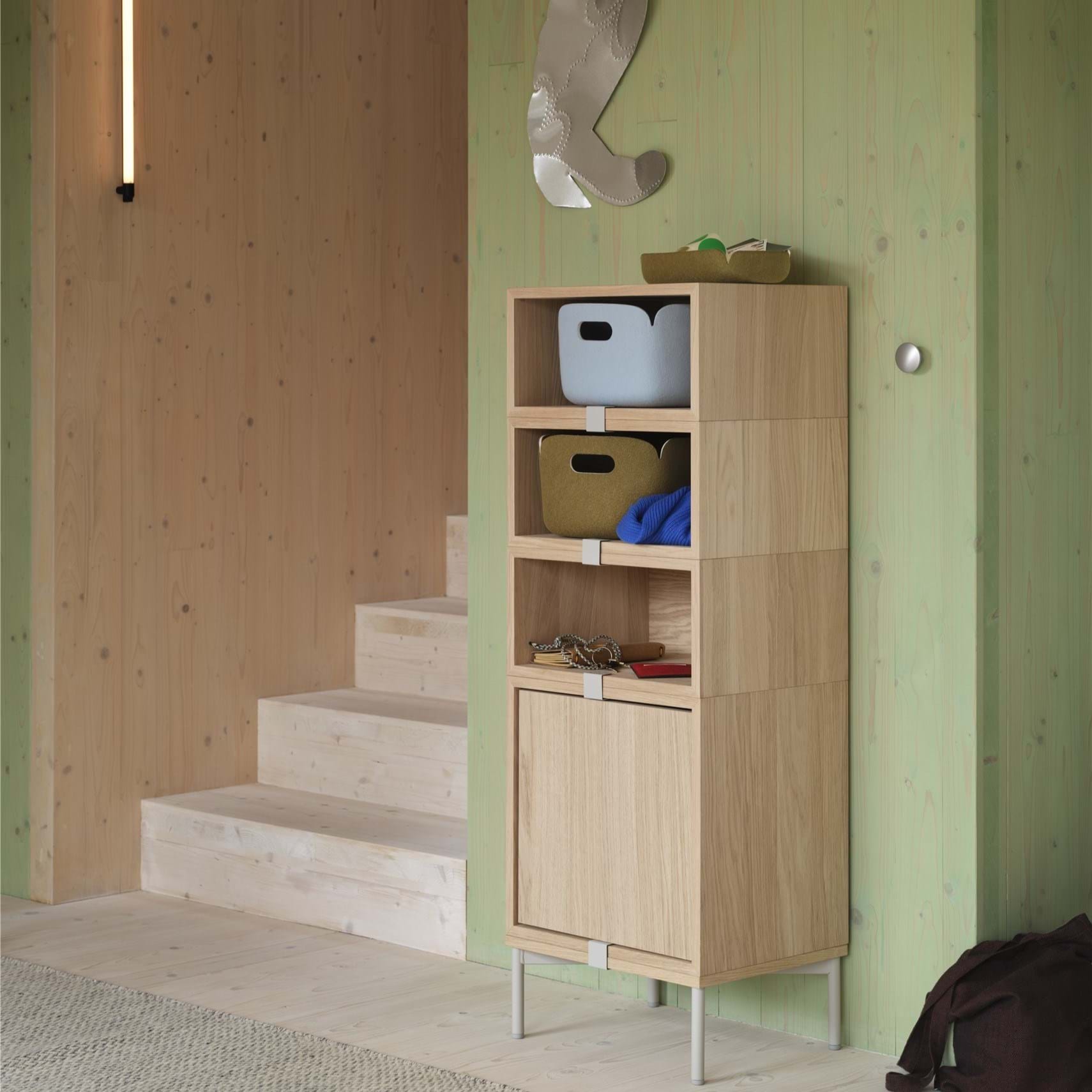 Stacked Storage System Bedside Table Configuration 1 från Vålamagasinet Byråar, Muuto, Image-3