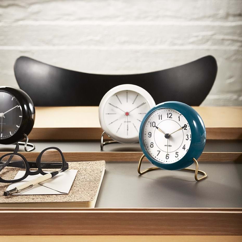AJ Table Clock Station från Vålamagasinet Klockor, Arne Jacobsen Tableclock, Image-6