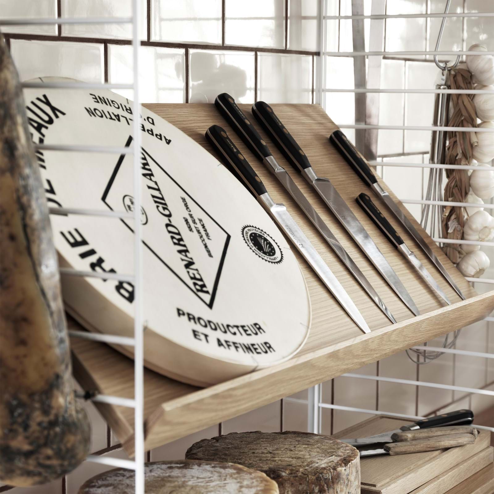 String Tidskriftshylla Trä 58x30 från Vålamagasinet Hyllor, String, Image-4