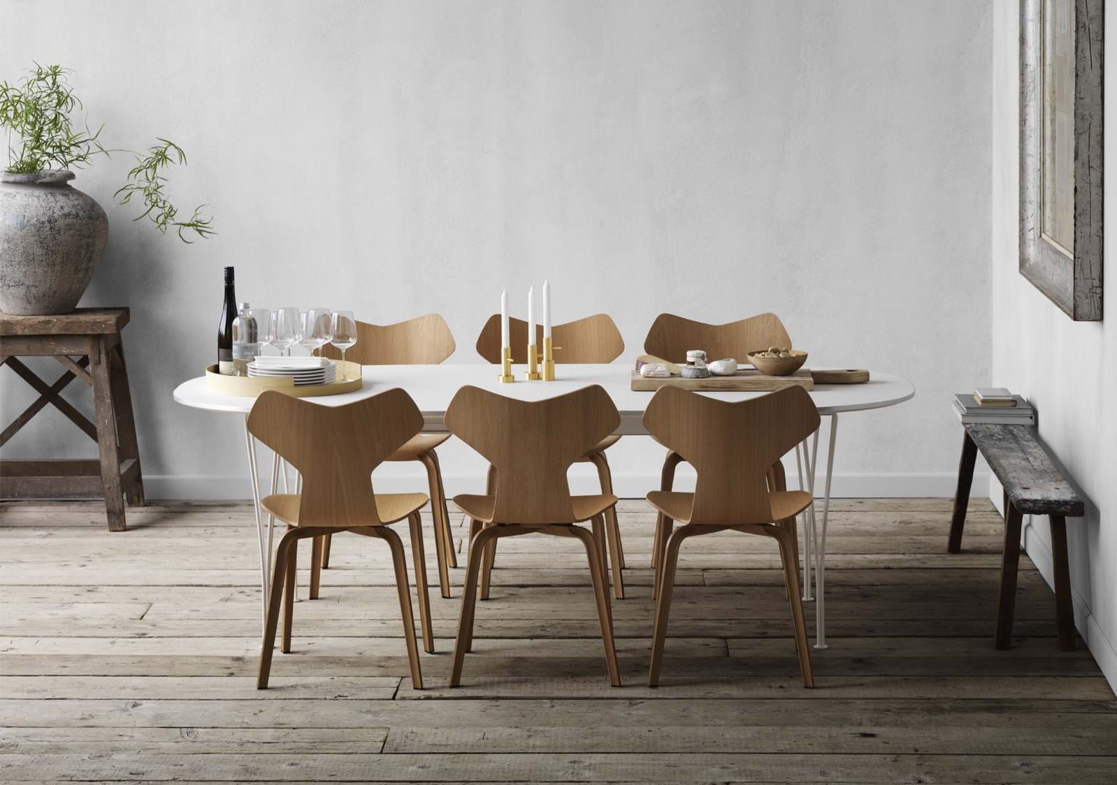 Superellips B612 Matbord 150x100 cm från Vålamagasinet Matbord, Fritz Hansen, Image-2