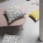 Tile Cushion 50x50 från Vålamagasinet Prydnadskuddar, Muuto, Image-3