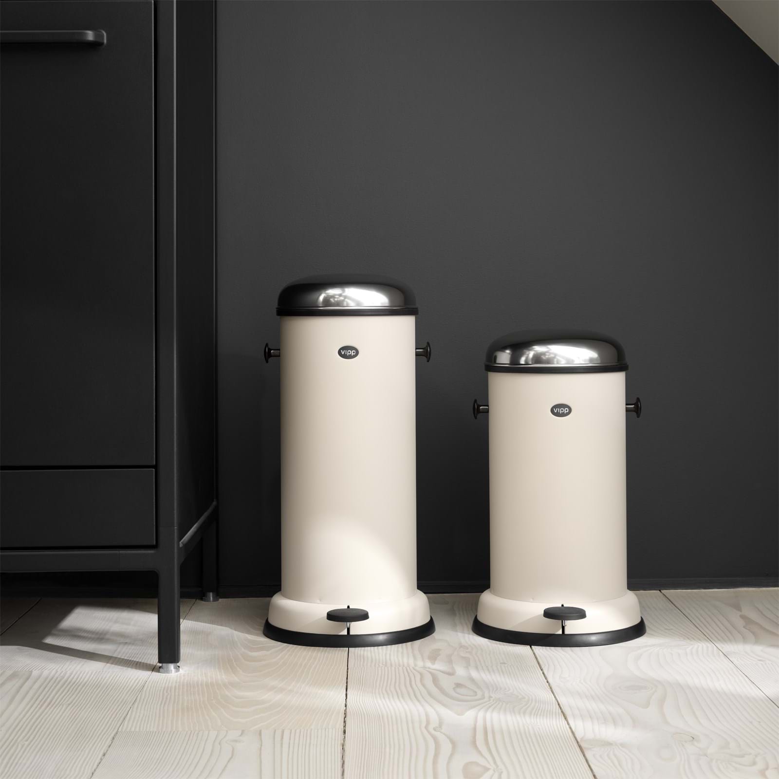 Vipp 15 Pedalhink från Vålamagasinet Soptunnor och tvättkorgar, Vipp, Image-6