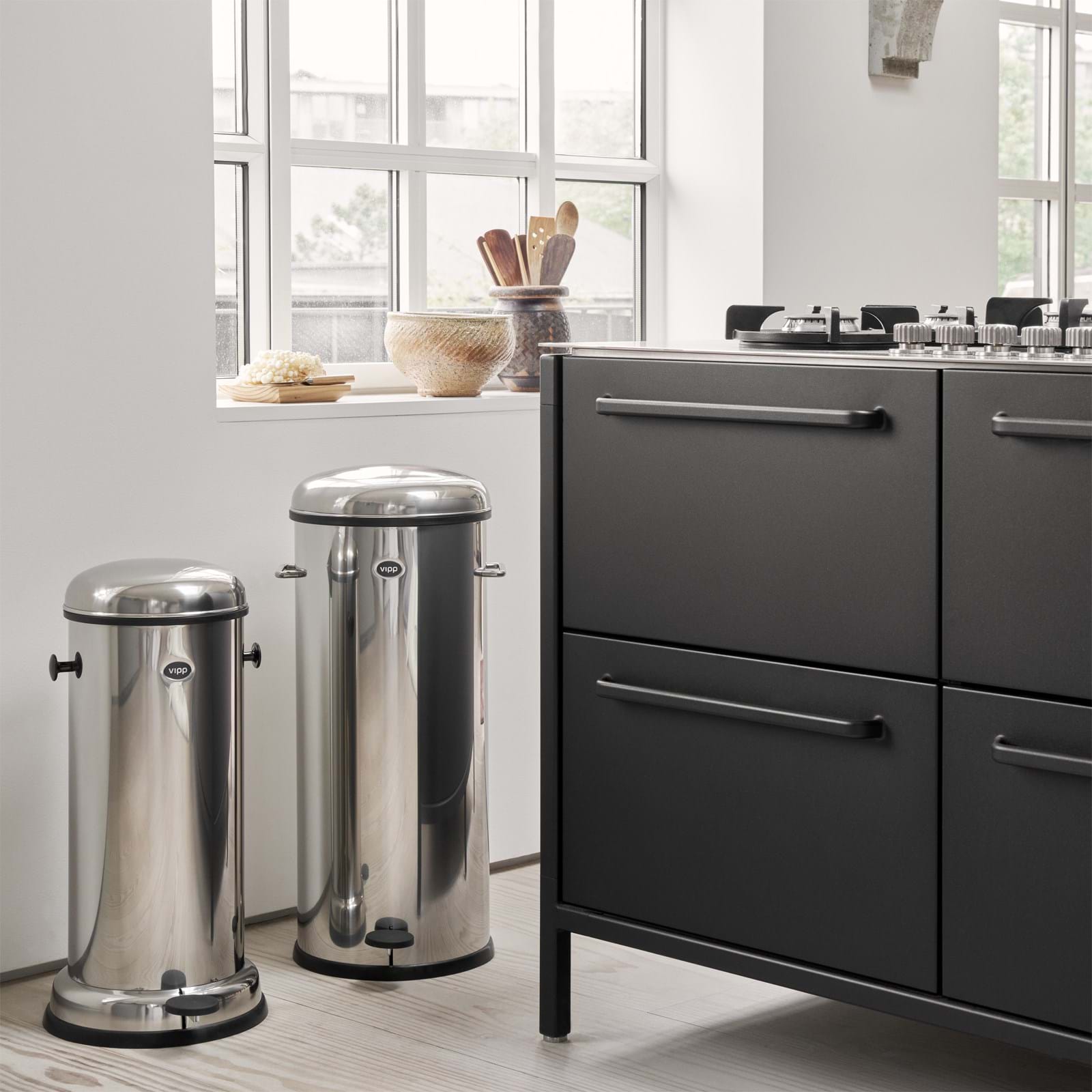 Vipp 17 Pedalhink från Vålamagasinet Soptunnor och tvättkorgar, Vipp, Image-7