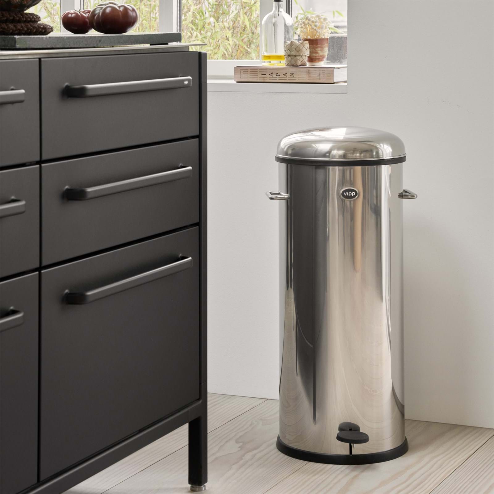 Vipp 17 Pedalhink från Vålamagasinet Soptunnor och tvättkorgar, Vipp, Image-6