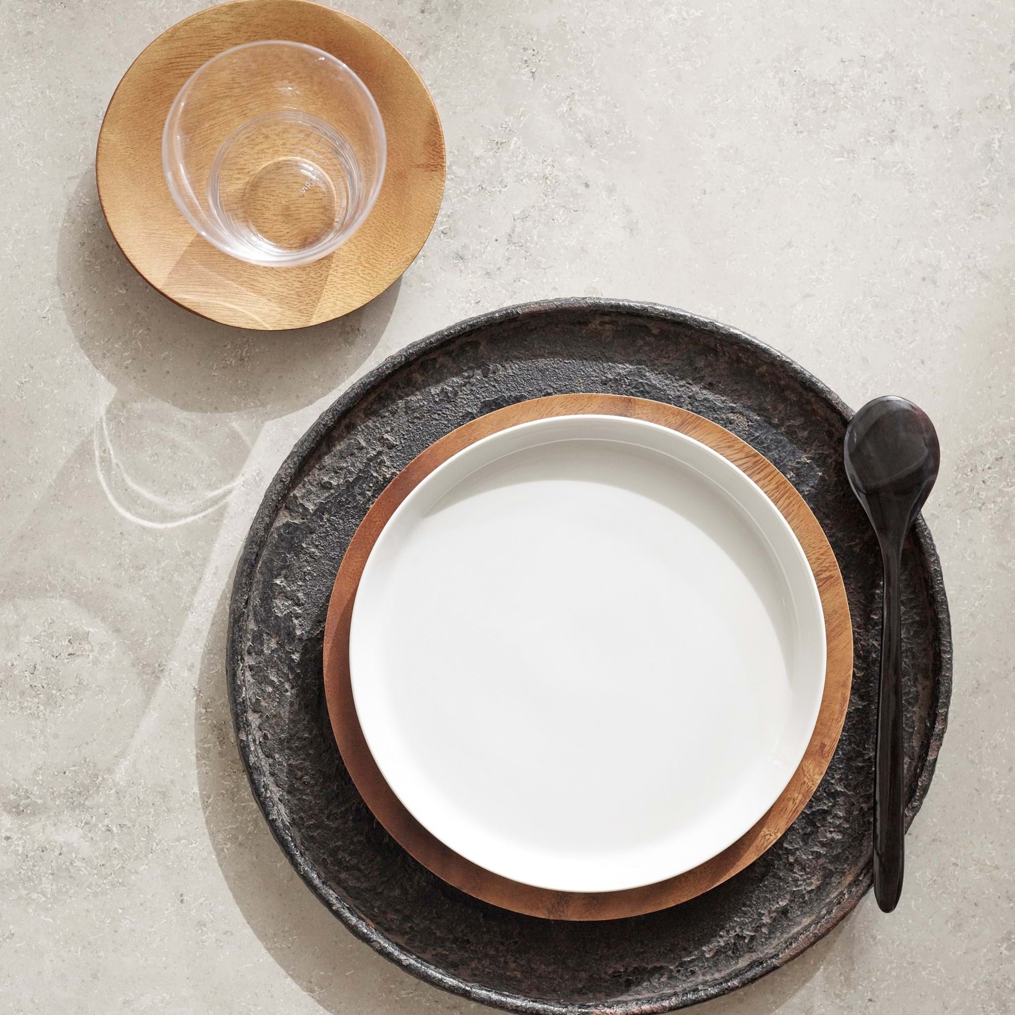 Vipp 213 Tallrik 2-pack - Vit från Vålamagasinet Tallrikar och glas, Vipp, Image-5