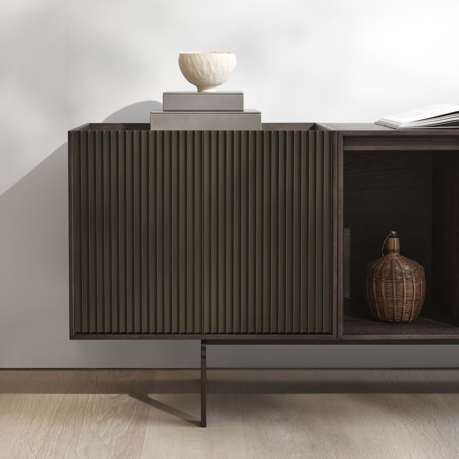 Vipp 675 Skåp H1 från Vålamagasinet Skåp och vitrinskåp, Vipp, Image-7