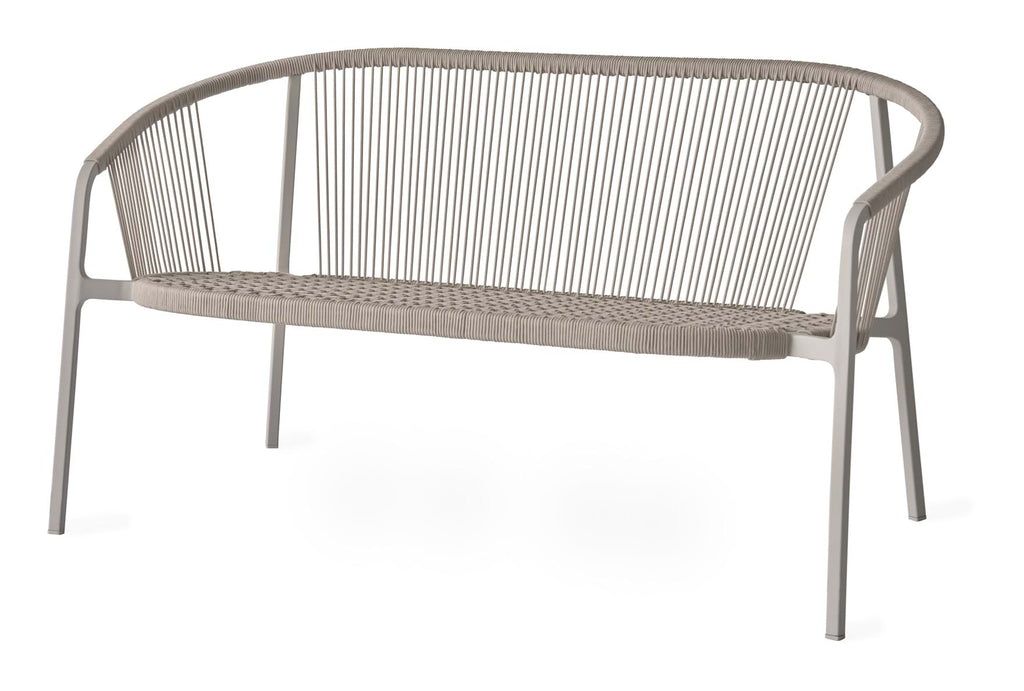 Vipp 721 Lagrasse Two-Seater Sofa från Vålamagasinet Soffor och fåtöljer utemöbler, Vipp, Image-1
