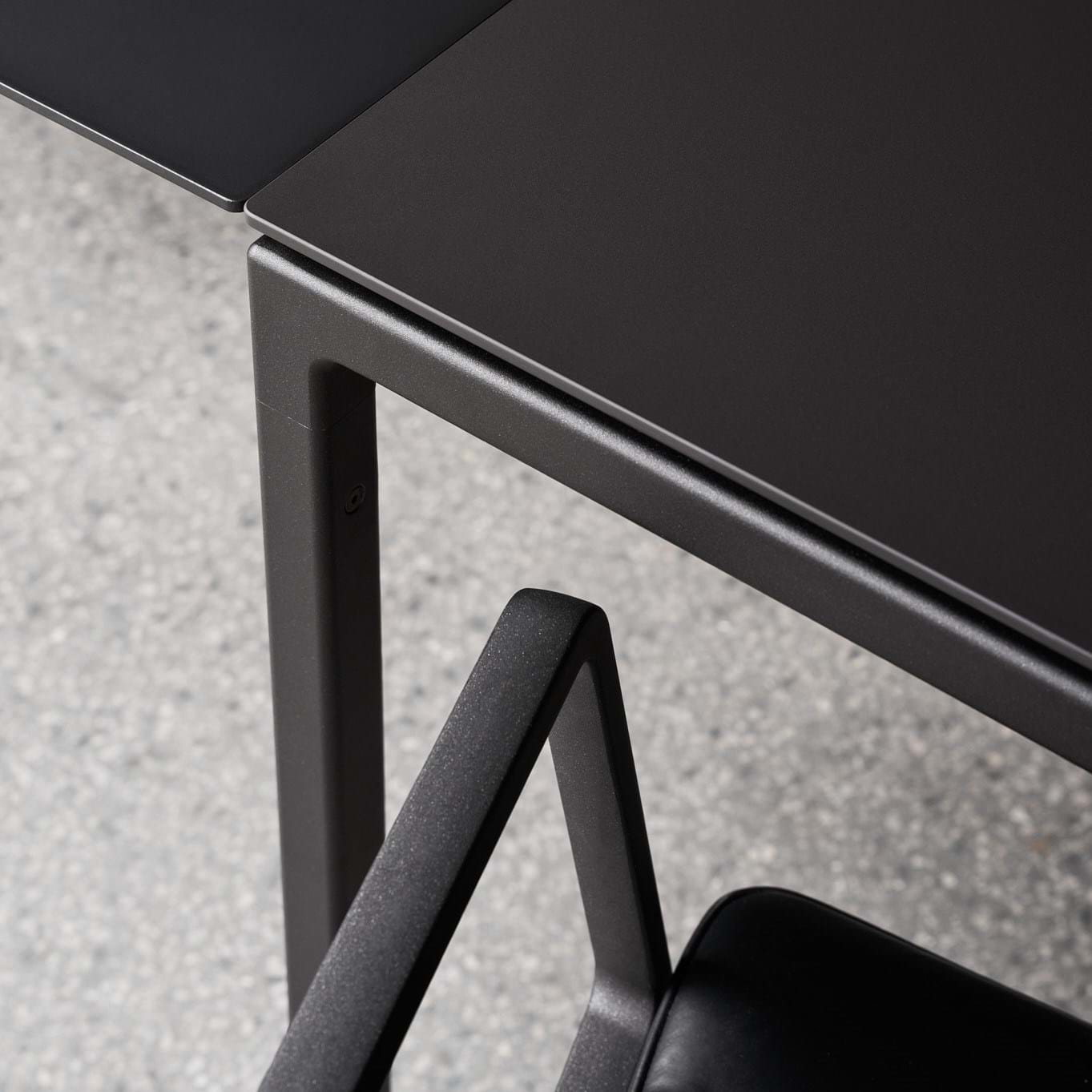 Vipp 972 Matbord 240x95 cm från Vålamagasinet Matbord, Vipp, Image-3