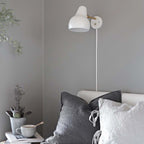 VL38 Vägglampa från Vålamagasinet Vägglampor, Louis Poulsen, Image-2