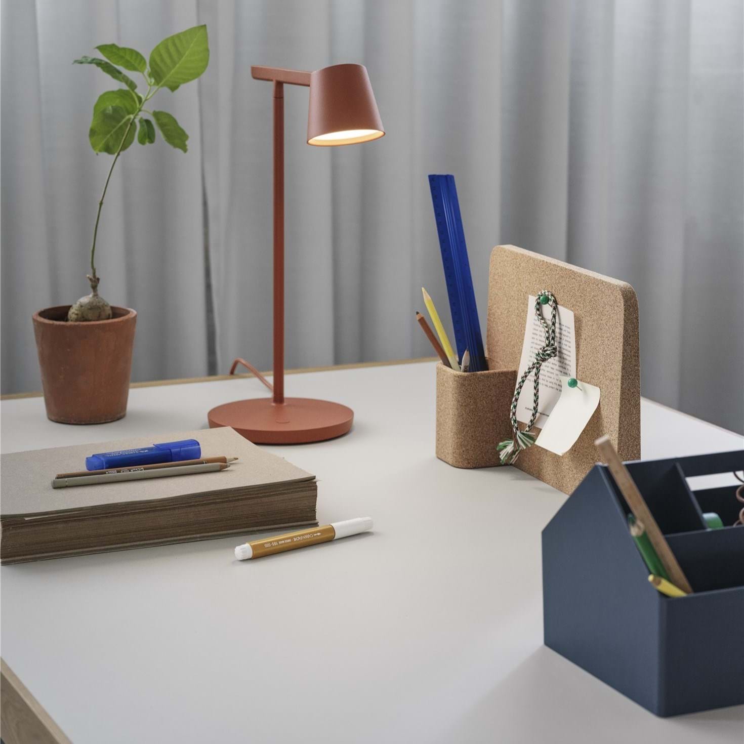 Tip Table Lamp från Vålamagasinet Bordslampor, Muuto, Image-4